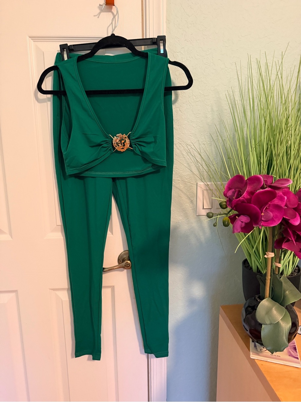 SHEIN Green Sleeveless Jumpsuit with Decorative Buckle